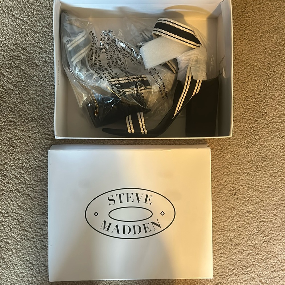 Steve Madden black heel with striped buckle strap
